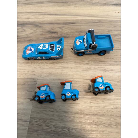 Disney Pixar Cars Team Dinoco (The King, Hauler Gray, Dinoco  Disney Pixar Cars The King Dinoco Hauler Pit Crew Pitties 43 Car Lot Set
